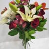 Mπουκέτo με τριαντάφυλλα και λίλουμ Ανθοσυνθέσεις Φρέσκων Λουλουδιών Ανθοπωλείο Δραγατάκη 2