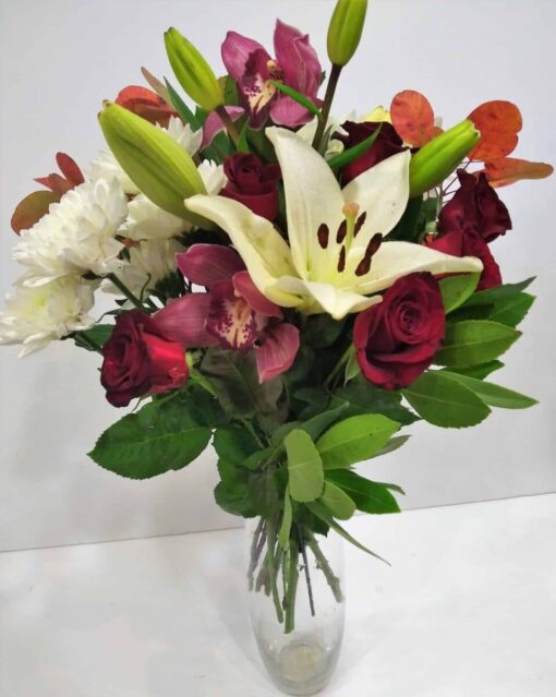 Μπουκέτο με λίλιουμ, τριαντάφυλλα, ορχηδέες και χρυσάνθεμα Ανθοσυνθέσεις Φρέσκων Λουλουδιών Ανθοπωλείο Δραγατάκη