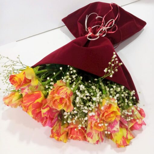 Μπουκέτο με δίχρωμα τριαντάφυλλα (fiesta) Ανθοσυνθέσεις Φρέσκων Λουλουδιών Ανθοπωλείο Δραγατάκη | Αποστολή λουλουδιών στην Αθήνα |Μαρούσι-Βόρεια Προάστια 2