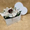 Love in a box Ανθοσυνθέσεις Φρέσκων Λουλουδιών Ανθοπωλείο Δραγατάκη 2
