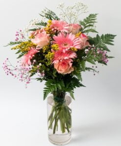 Ανθοσύνθεση με τριαντάφυλλα, ηλιοτρόπια και λίλιουμ Ανθοσυνθέσεις Φρέσκων Λουλουδιών Ανθοπωλείο Δραγατάκη